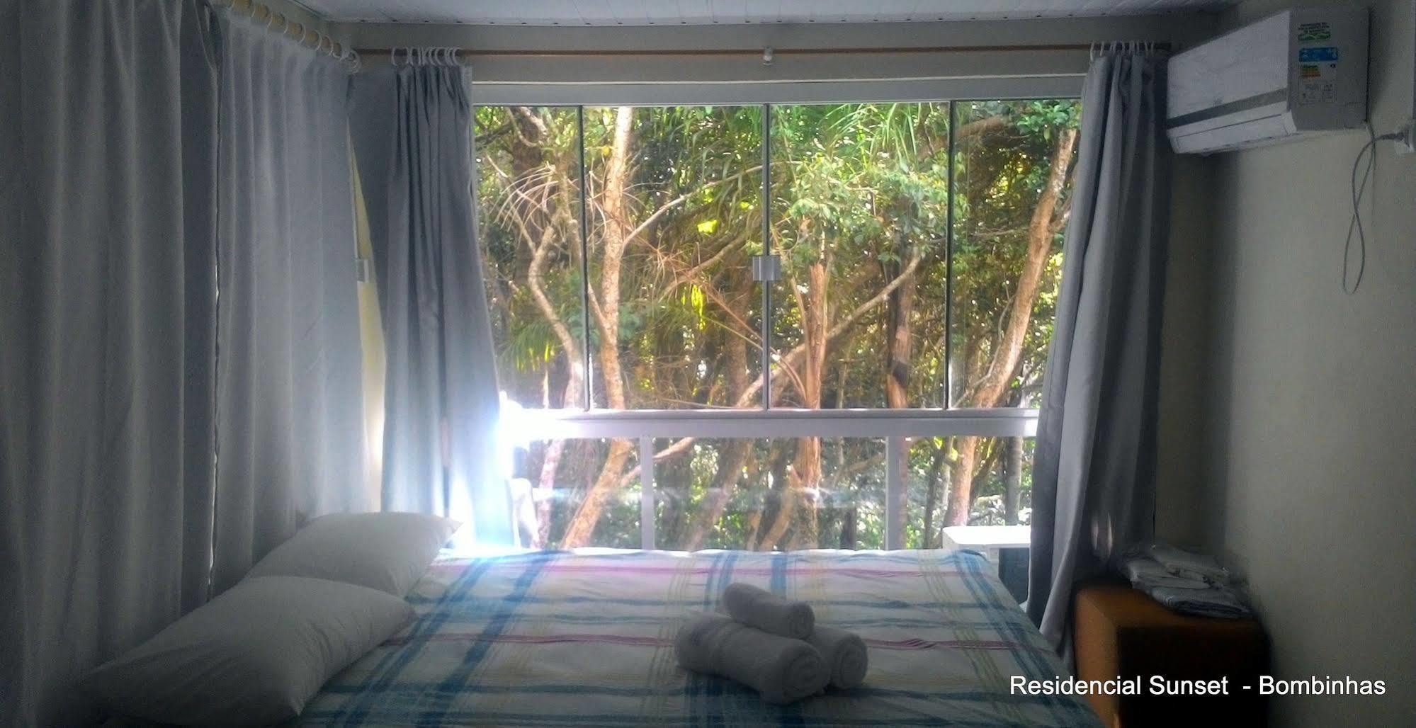 Residencial Sunset Apart otel Bombinhas Dış mekan fotoğraf