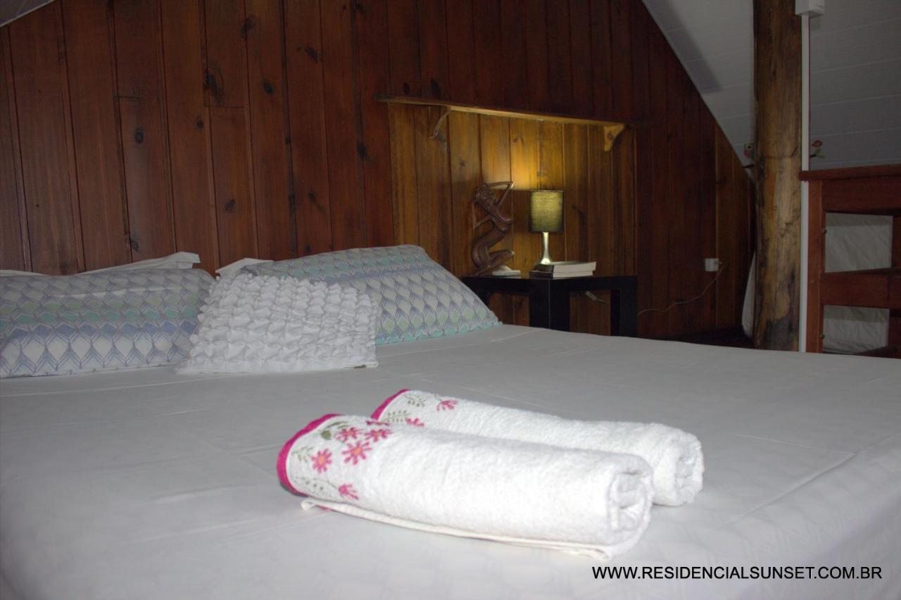 Residencial Sunset Apart otel Bombinhas Dış mekan fotoğraf