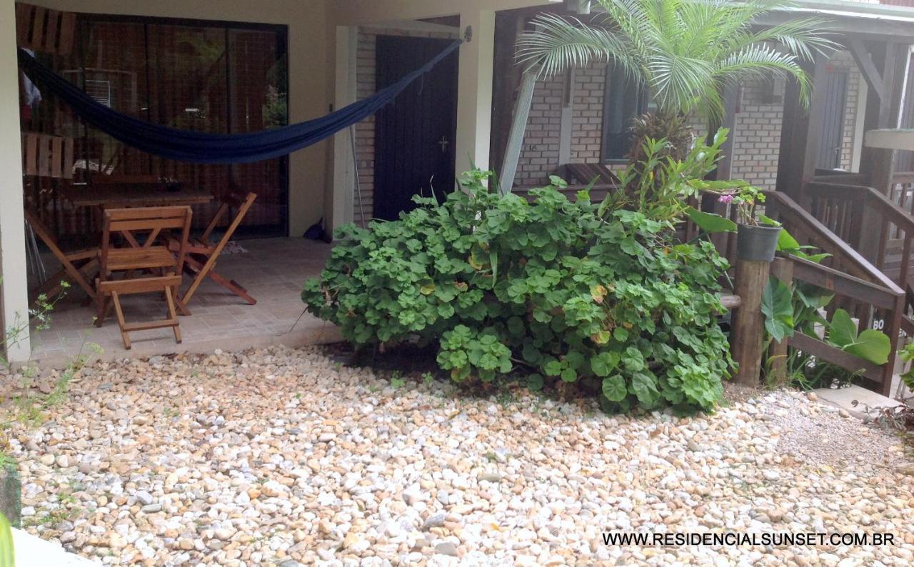 Residencial Sunset Apart otel Bombinhas Dış mekan fotoğraf
