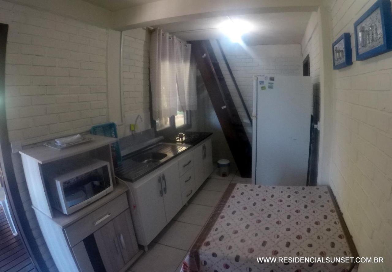 Residencial Sunset Apart otel Bombinhas Dış mekan fotoğraf